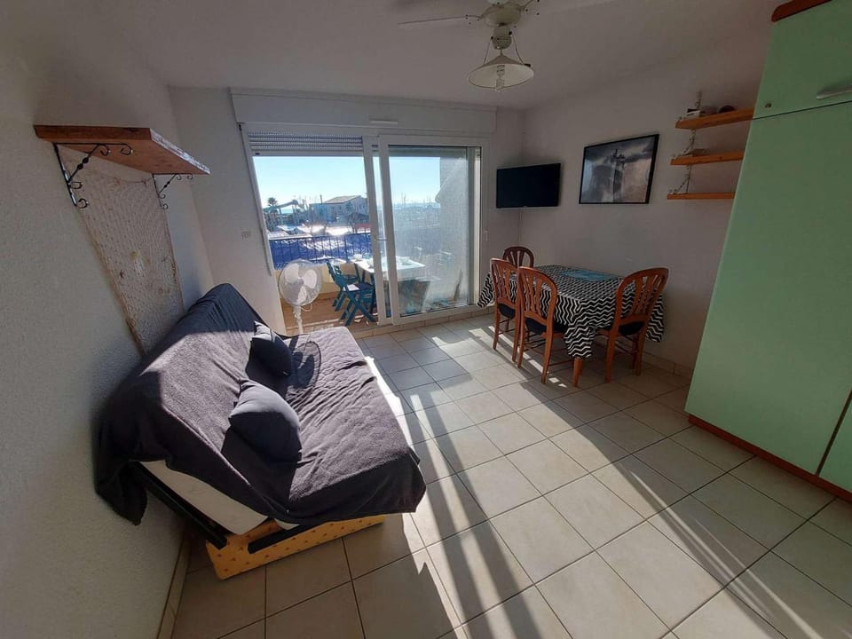 Appartement 2P avec Terrasse Sud, Parking, WIFI et Animaux Acceptés à Marseillan - FR-1-326-797 Apartment in Marseillan