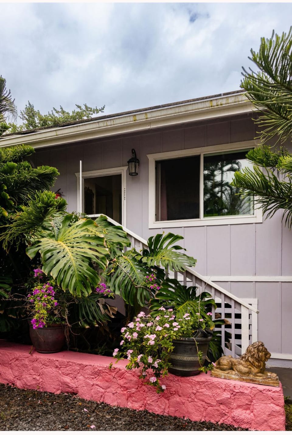 The Dolphin Cottage at Kehena Beach House in Big Island