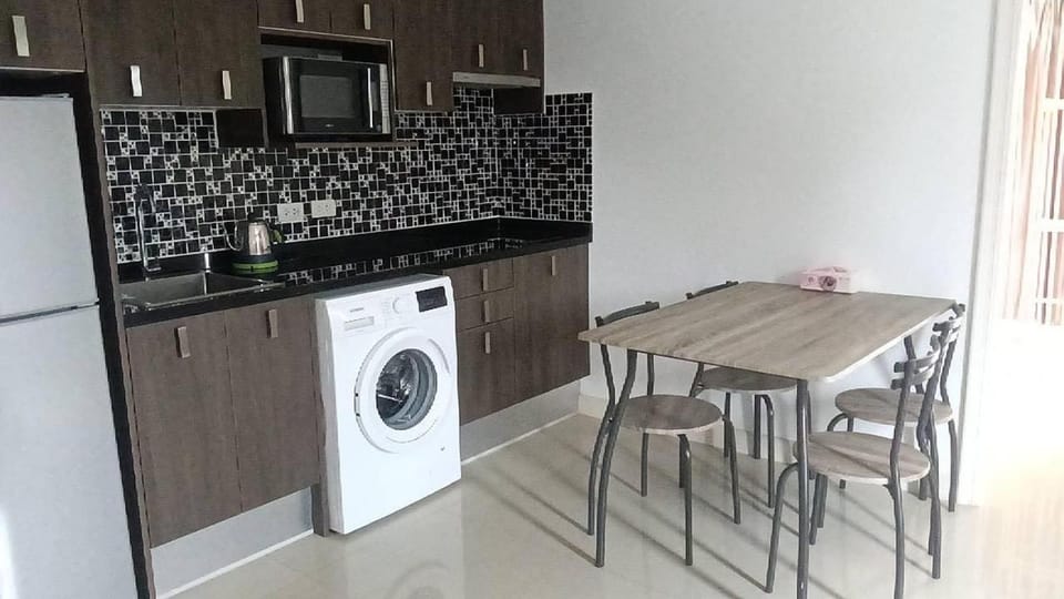 Bangsaray Beach Resort Apartment in Chon Buri Changwat