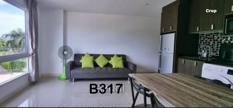Bangsaray Beach Resort Apartment in Chon Buri Changwat
