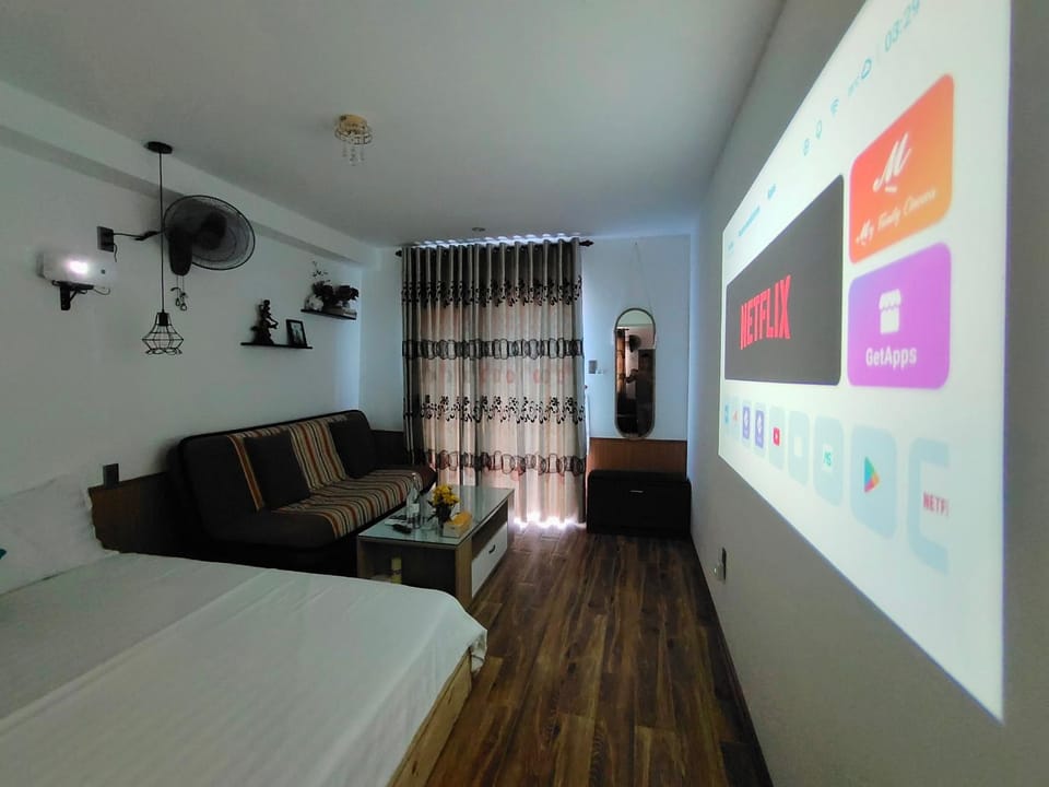 Bed, TV and multimedia, Living room, Photo of the whole room, Bedroom