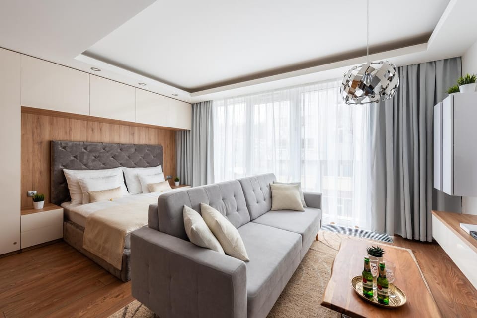 Photo of the whole room, Bedroom