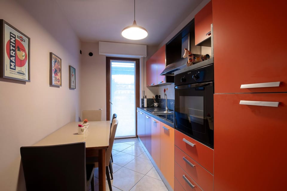 Kitchen or kitchenette, Dining area, dishwasher, oven, stove