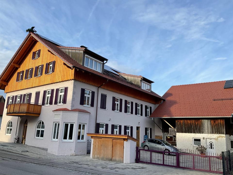 Property building, Day