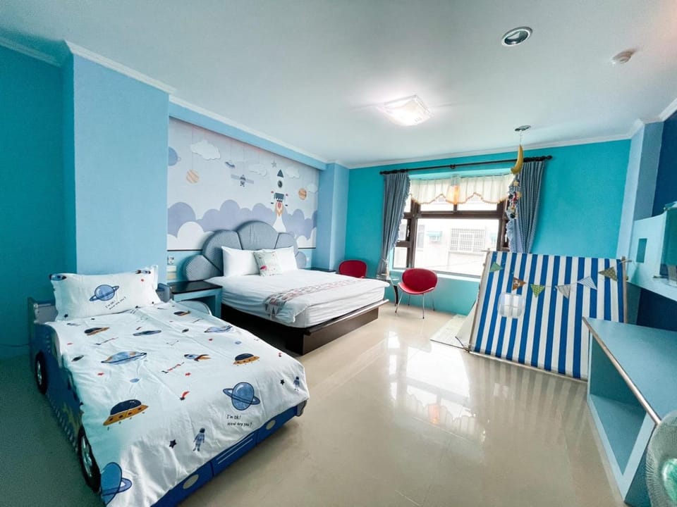 Photo of the whole room