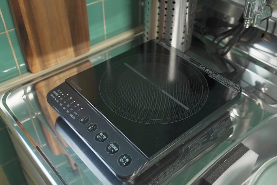 Kitchen or kitchenette, stove