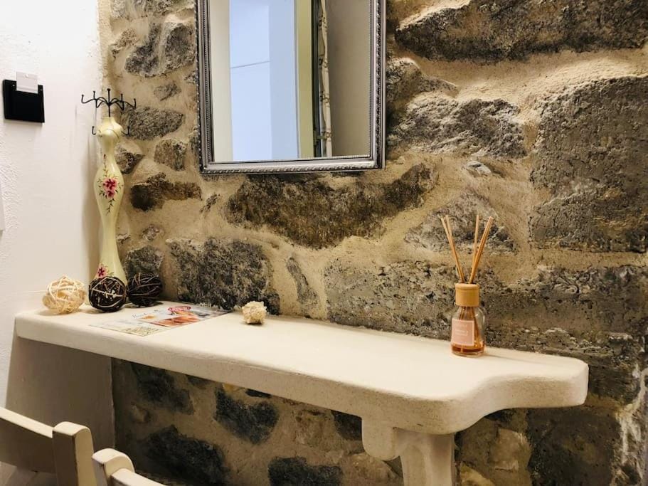 Sofia’s Cozy Traditional Studio Downtown Apartment in Naxos
