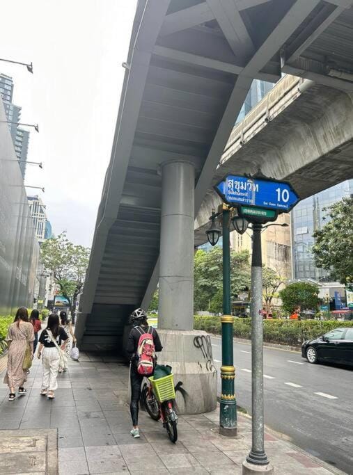 Sukhumwit Soi 10 at VENiO Apartment in Bangkok