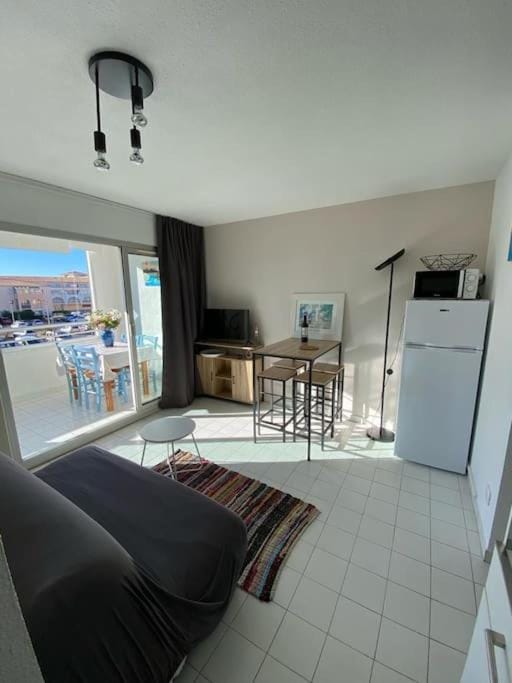 Living room, Dining area, minibar