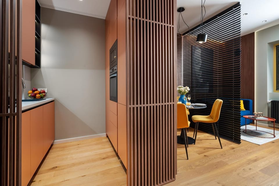Kitchen or kitchenette, Living room, Seating area