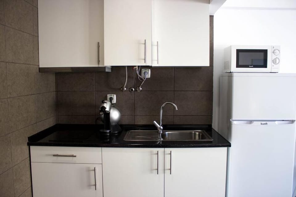 Coffee/tea facilities, Kitchen or kitchenette, microwave