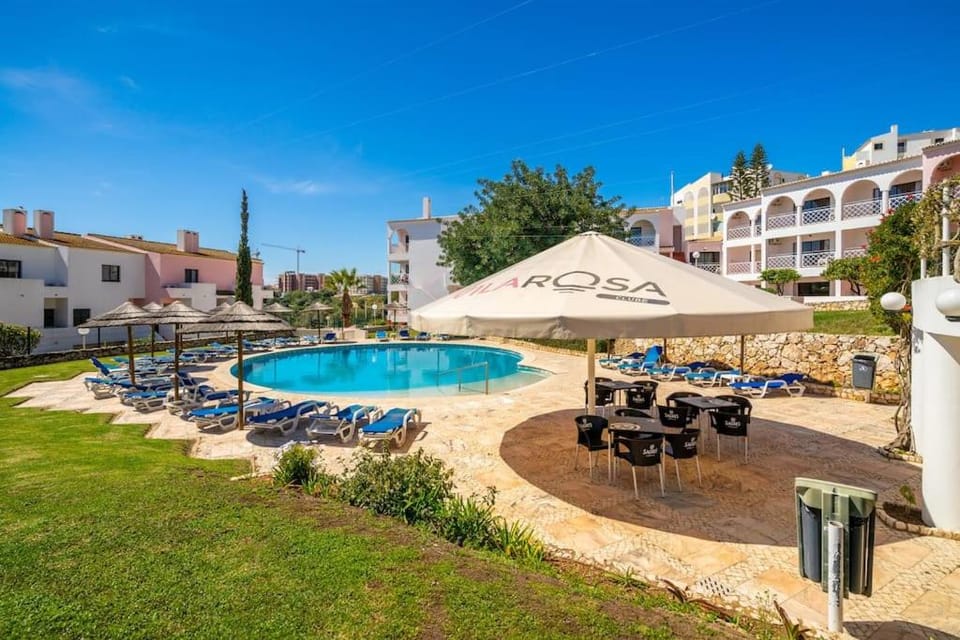 Garden, Swimming pool
