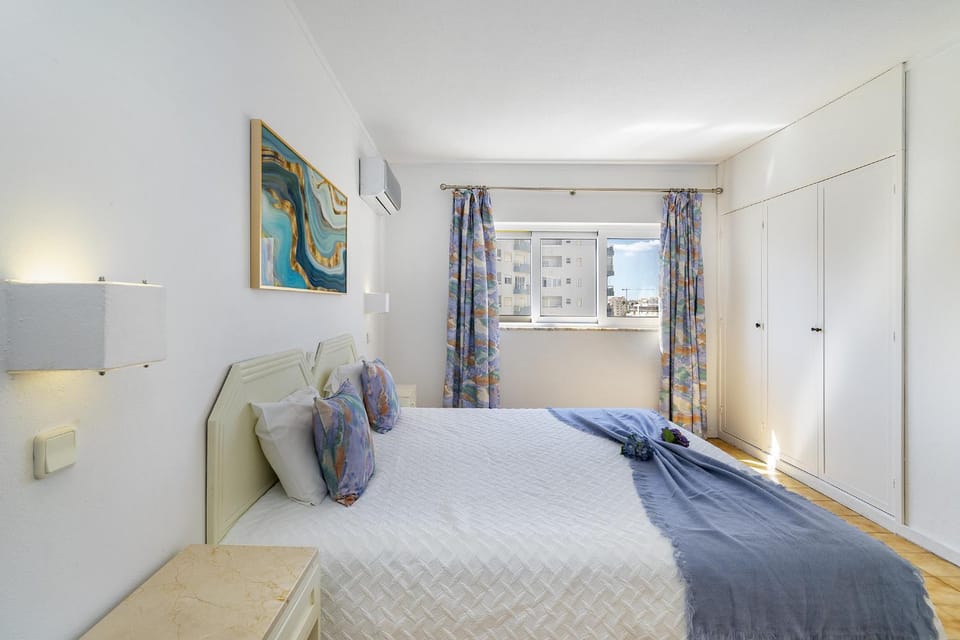 Bed, Bedroom, wardrobe