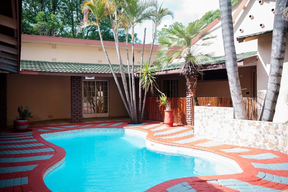 Falcon Lodge (S) Apartment in South Africa