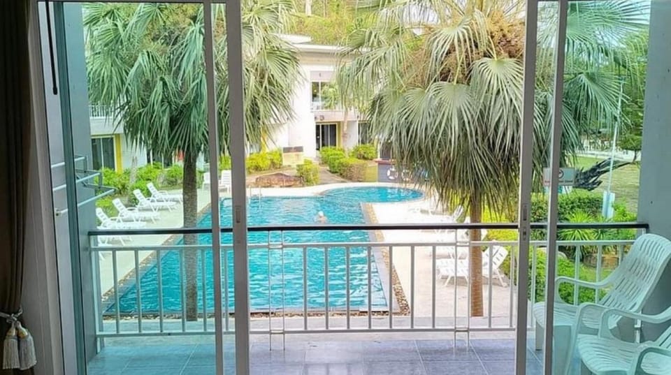 Pool view, Swimming pool