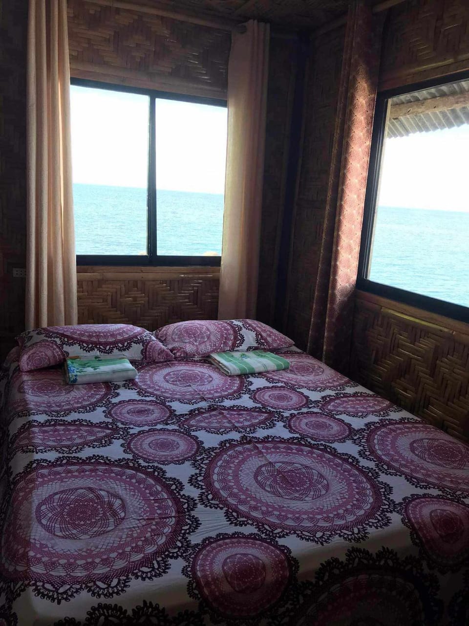 Bed, Bedroom, Sea view