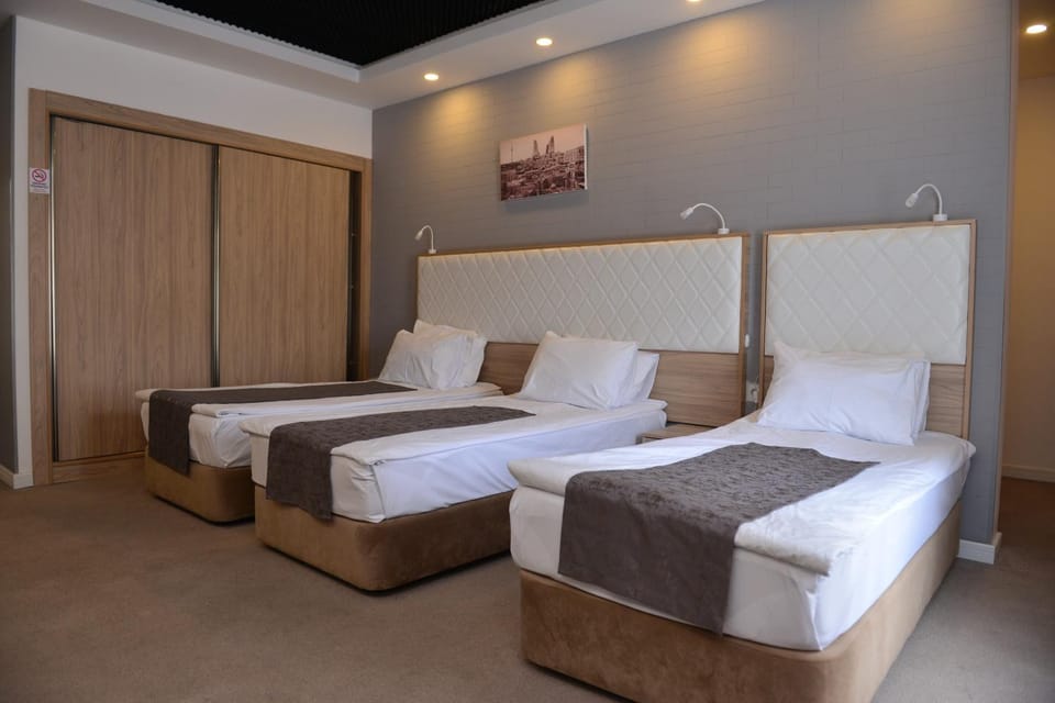 Jupiter -ZamZam-Madinah Halal Hotels Group Hotel in Baku