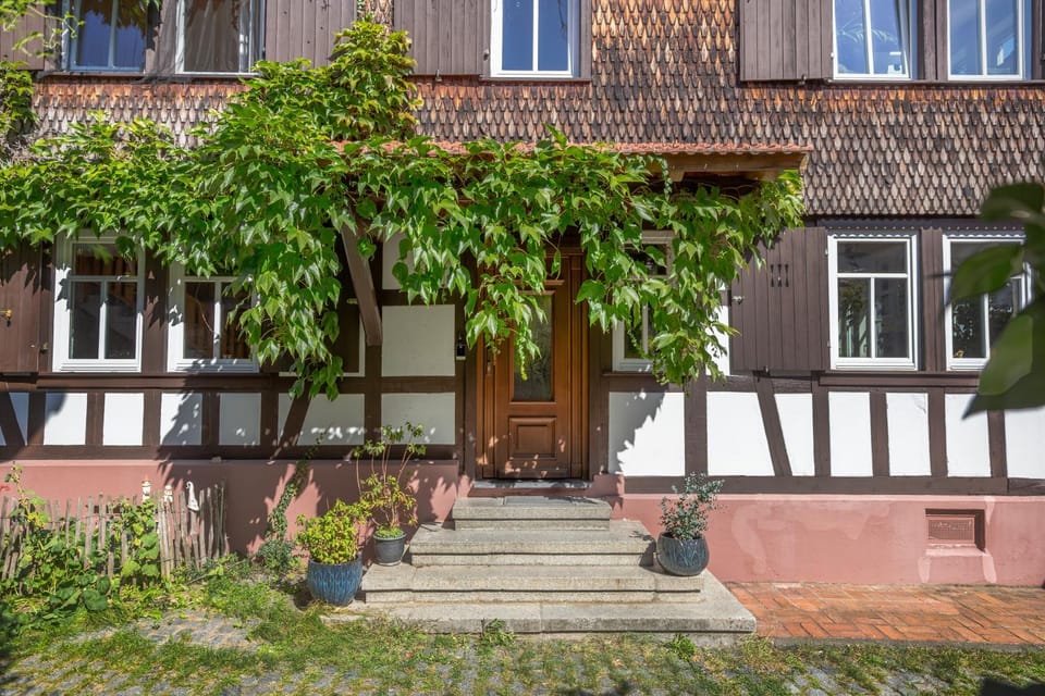 Property building, Day