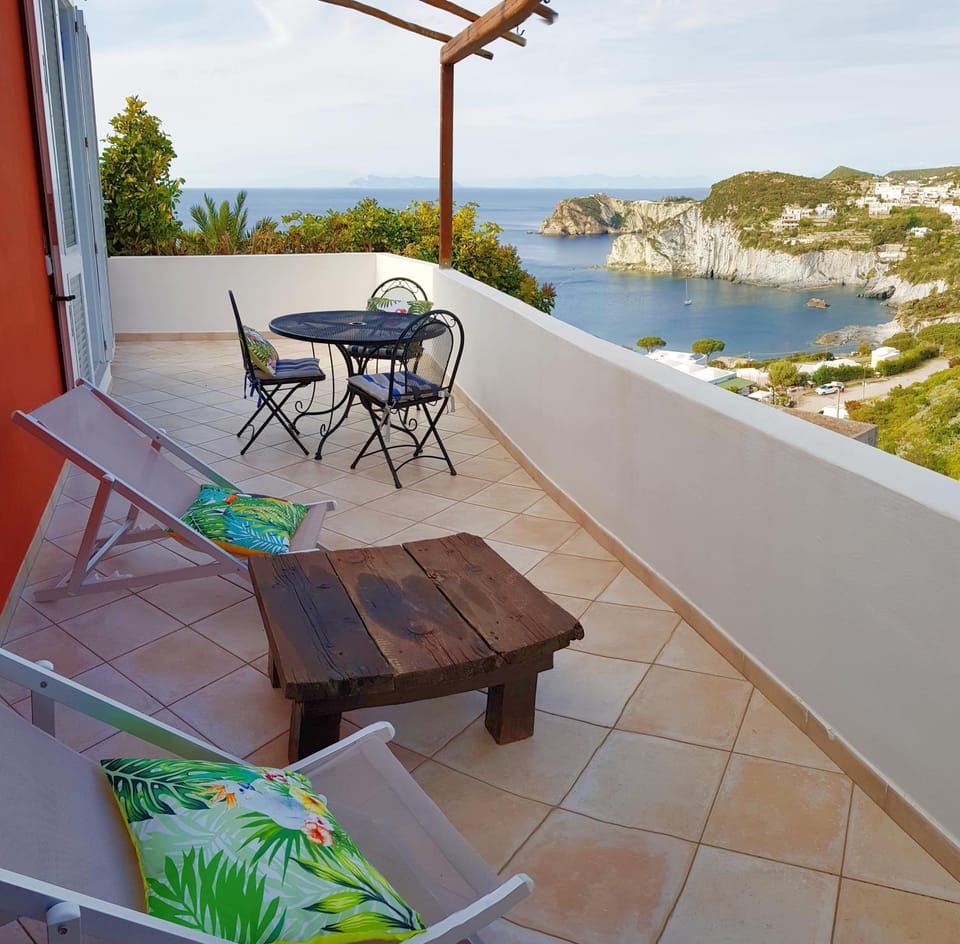 View (from property/room), Balcony/Terrace