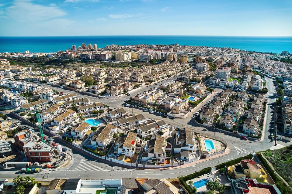 View (from property/room), City view, Sea view