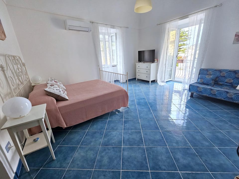 Maridea - Marlin Apartment in Ponza