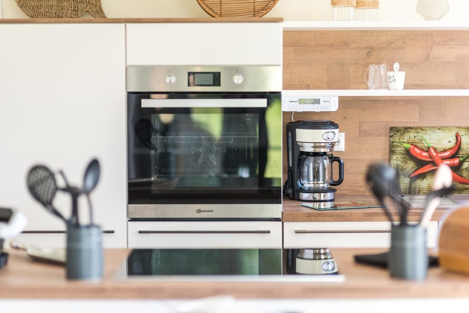 Coffee/tea facilities, Kitchen or kitchenette, pet friendly, stove, toaster