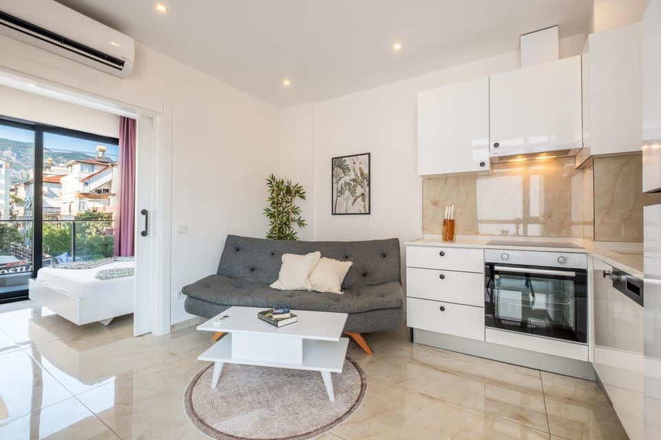 Rose 4 Marvellous 1+1 Cleopatra Apartment in Alanya