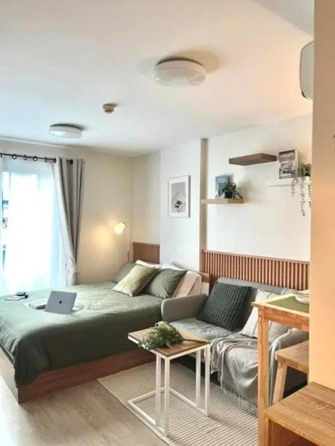 Bed, Living room, Photo of the whole room, Bedroom