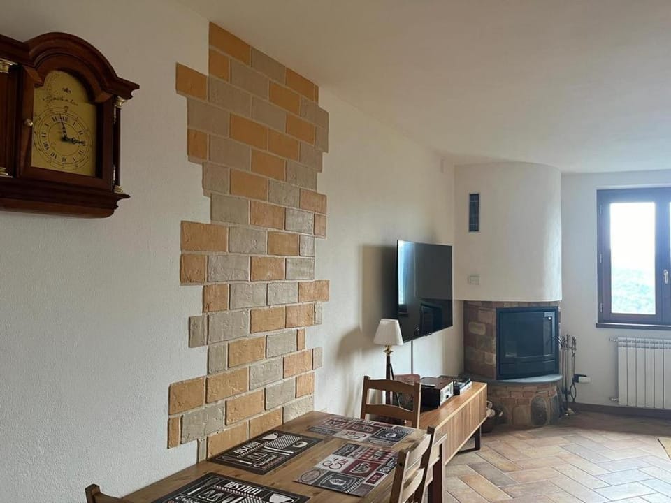 Communal lounge/ TV room, Evening entertainment