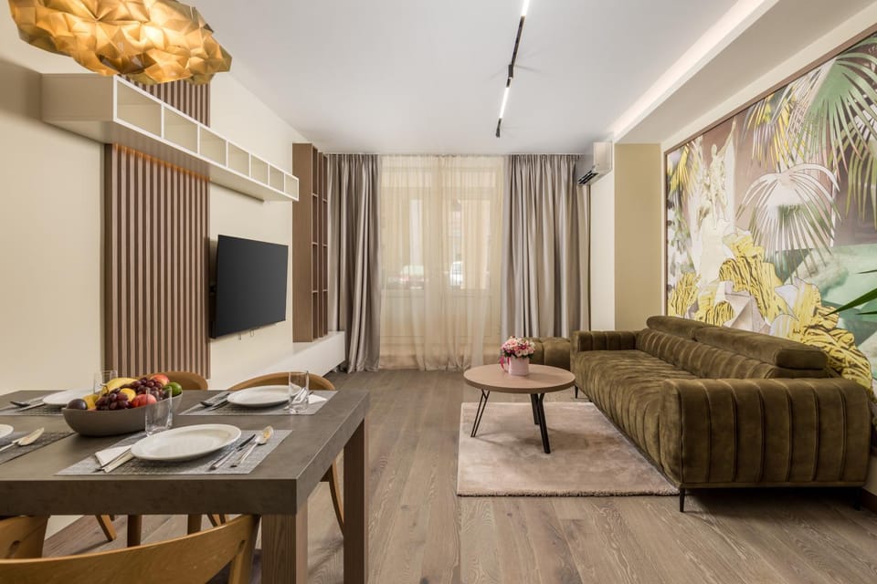 TV and multimedia, Living room, Dining area