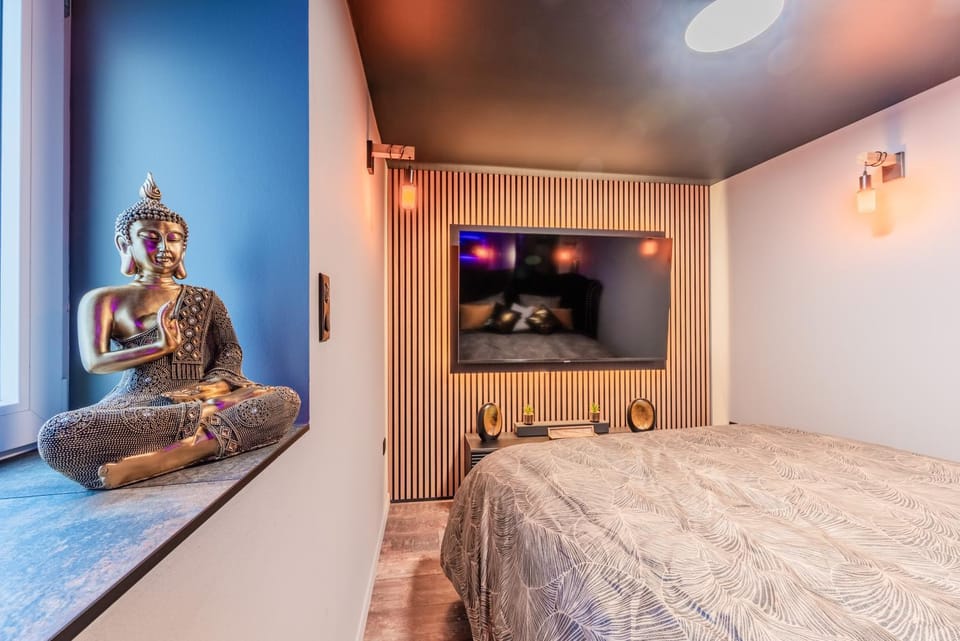 TV and multimedia, Bedroom
