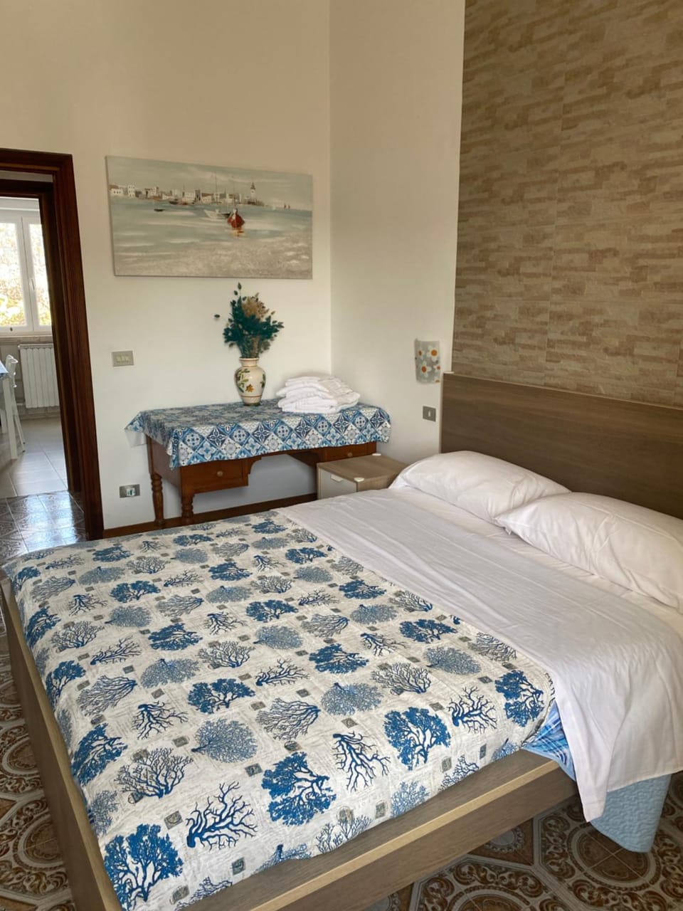 Ponzamania Bacio Del Sole Apartment in Le Forna