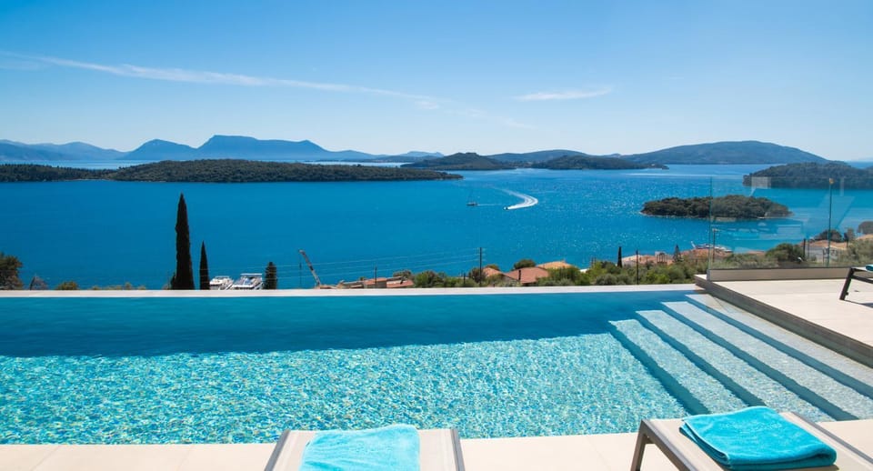 Sea view, Swimming pool