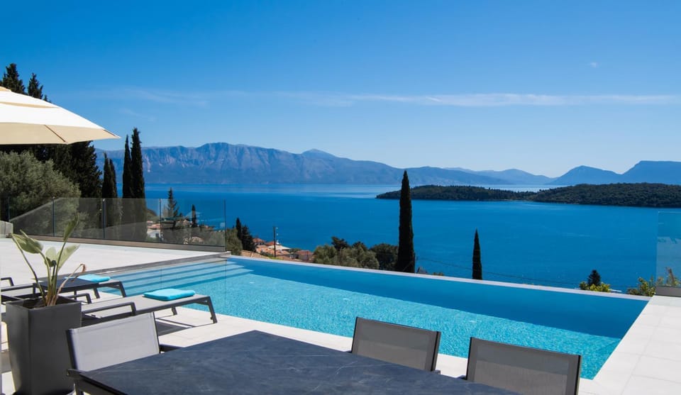Sea view, Swimming pool