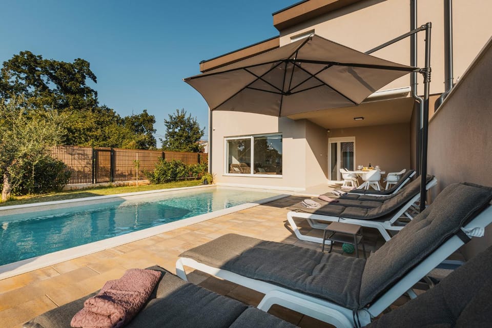 Natural landscape, Swimming pool