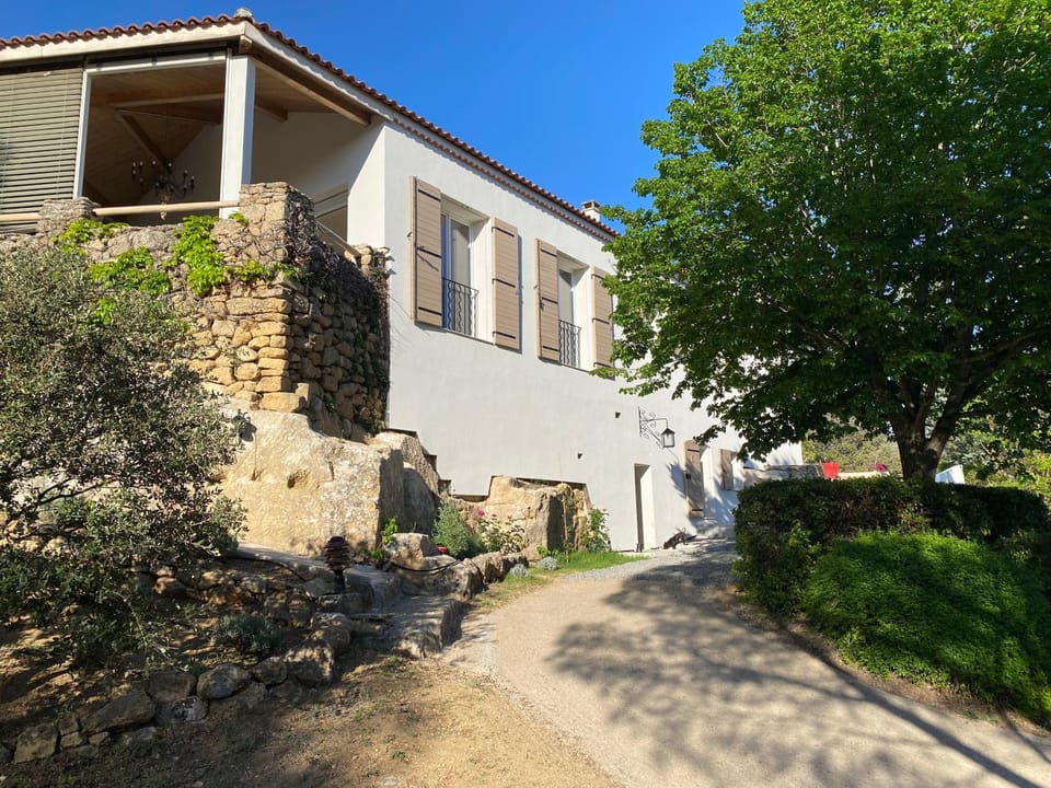 LA BASTIDETTE PROVENçALE House in French Riviera