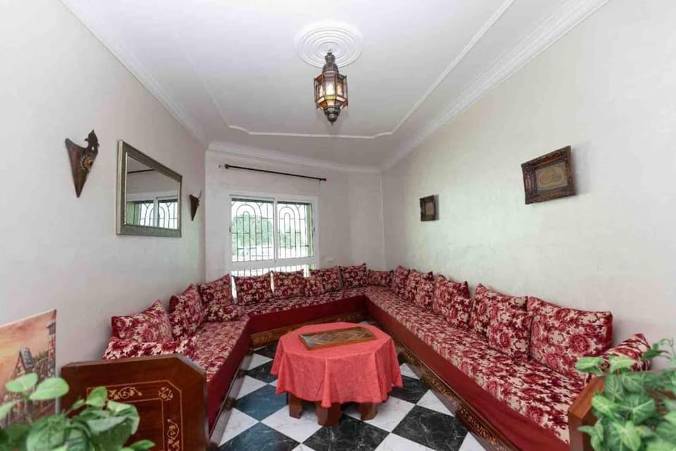Tétouan Martil Spacieux 2CH 2SDB Confort Parking Gratuit & WIFI FIBRE OPTIQUE!!! Apartment in Tangier-Tétouan-Al Hoceima