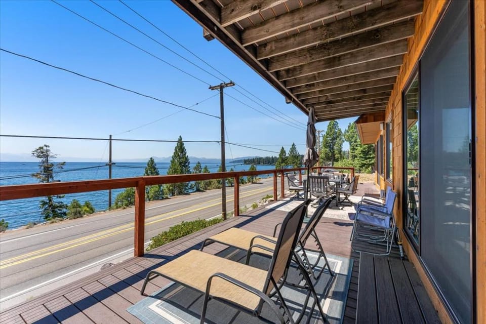 Big Blue Views Walk 2 Lake House in Tahoe Vista