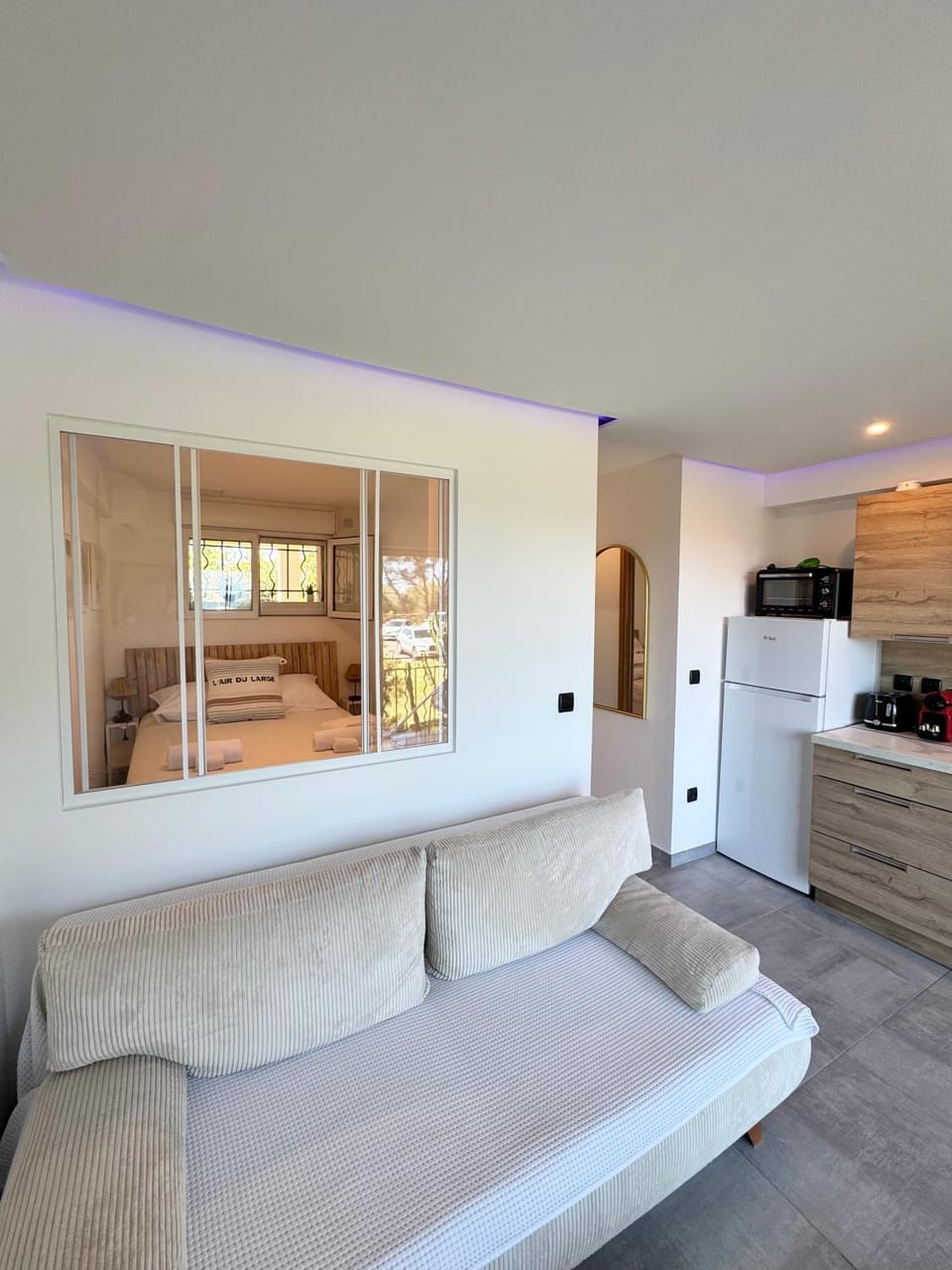 Le Cocon Marin , Vue mer , Clim , Parking , Piscine Apartment in Antibes