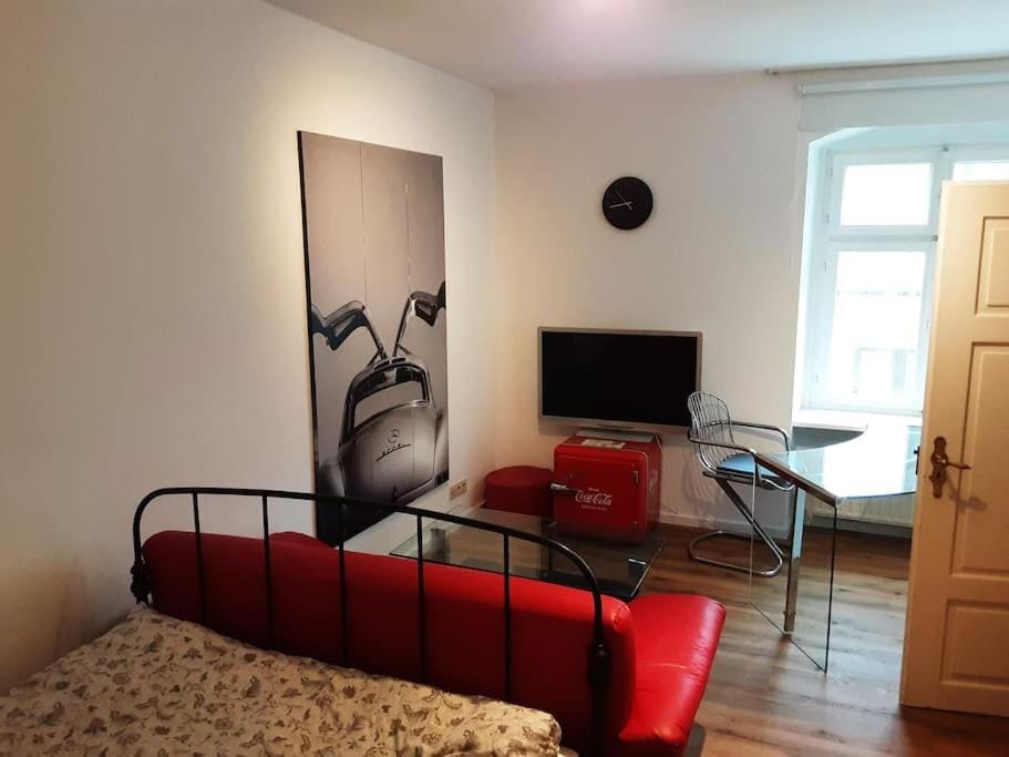 Bed, Living room, Seating area, Bedroom