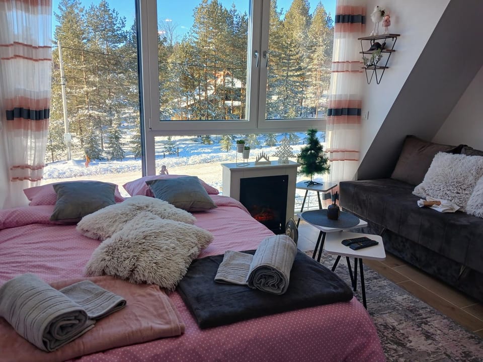 Studio D&N Jezero Apartment in Zlatibor District, Serbia