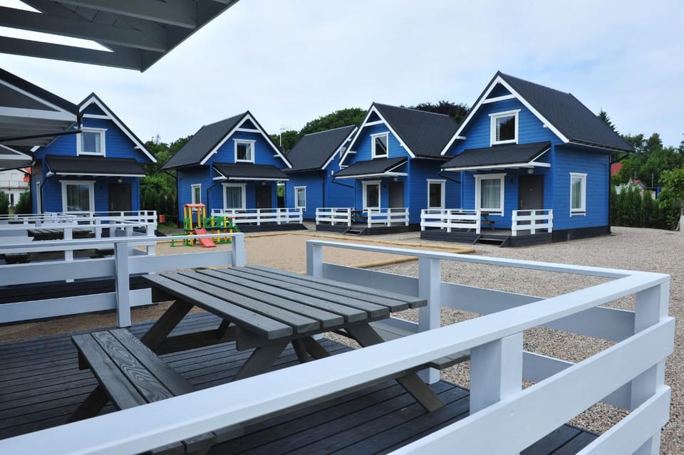 Property building, Day