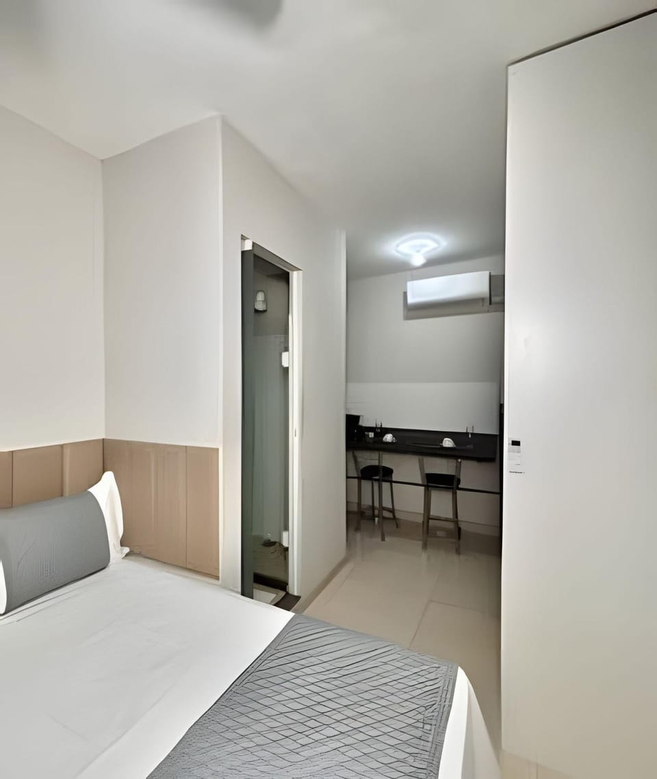 Studio #2 Esmeralda Apartment in Campos