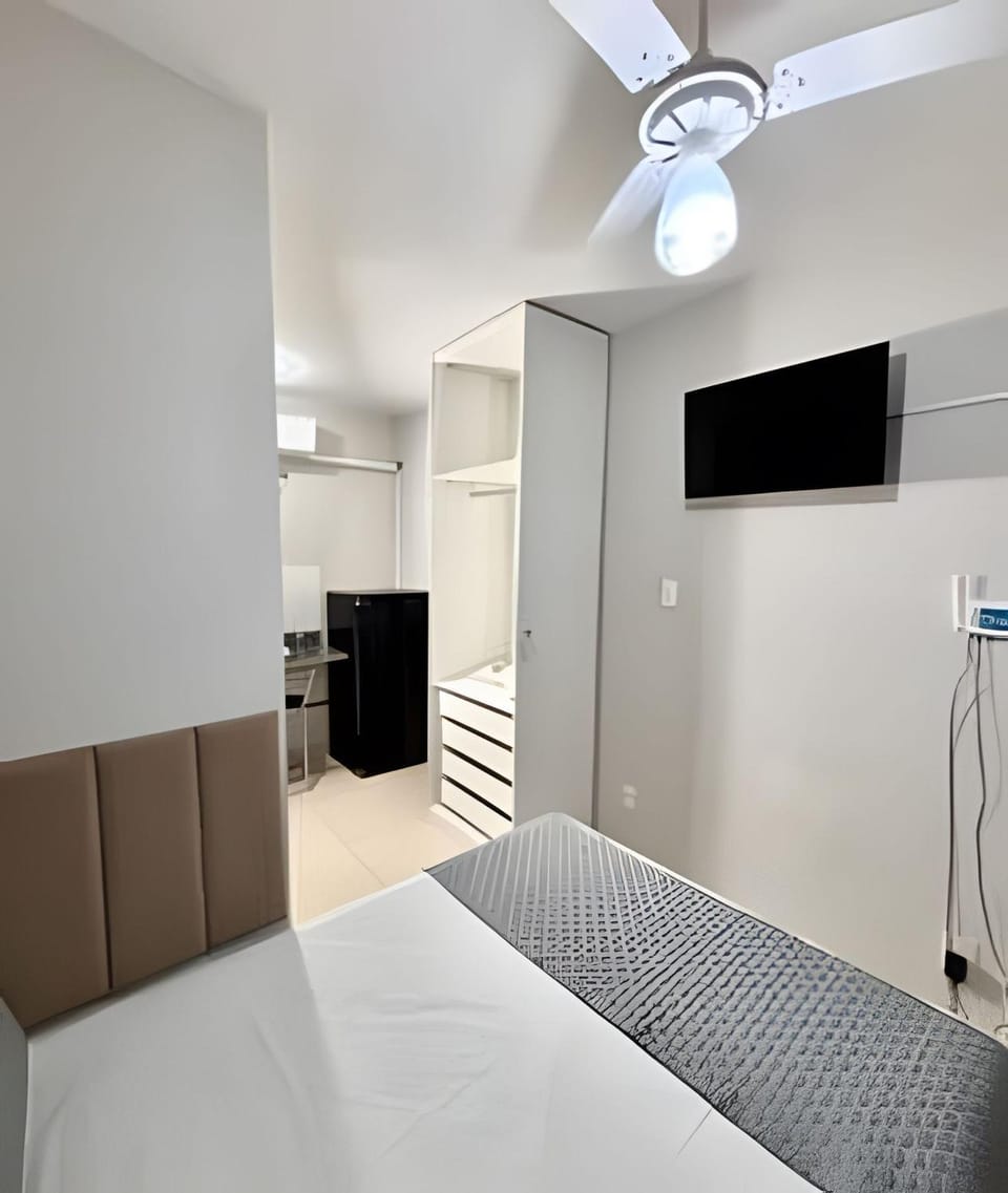 Studio #2 Esmeralda Apartment in Campos
