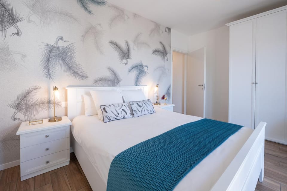 Lora luxury suite 4, free private parking, self check-in, air conditioner Apartment in Como