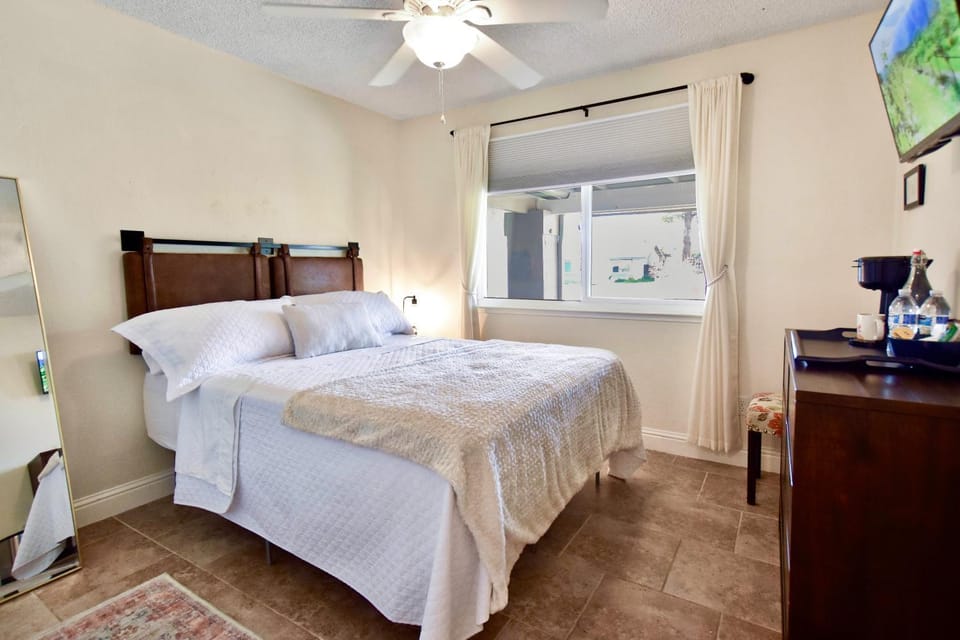 Wine Country Retreat - for the Solo Traveler Vacation rental in Paso Robles