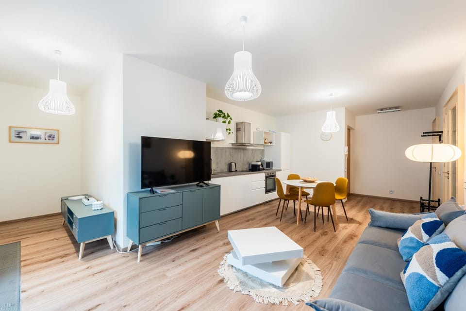 Living room, kitchen