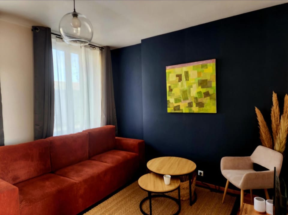 The Gast-House : Family Apartment in Normandy