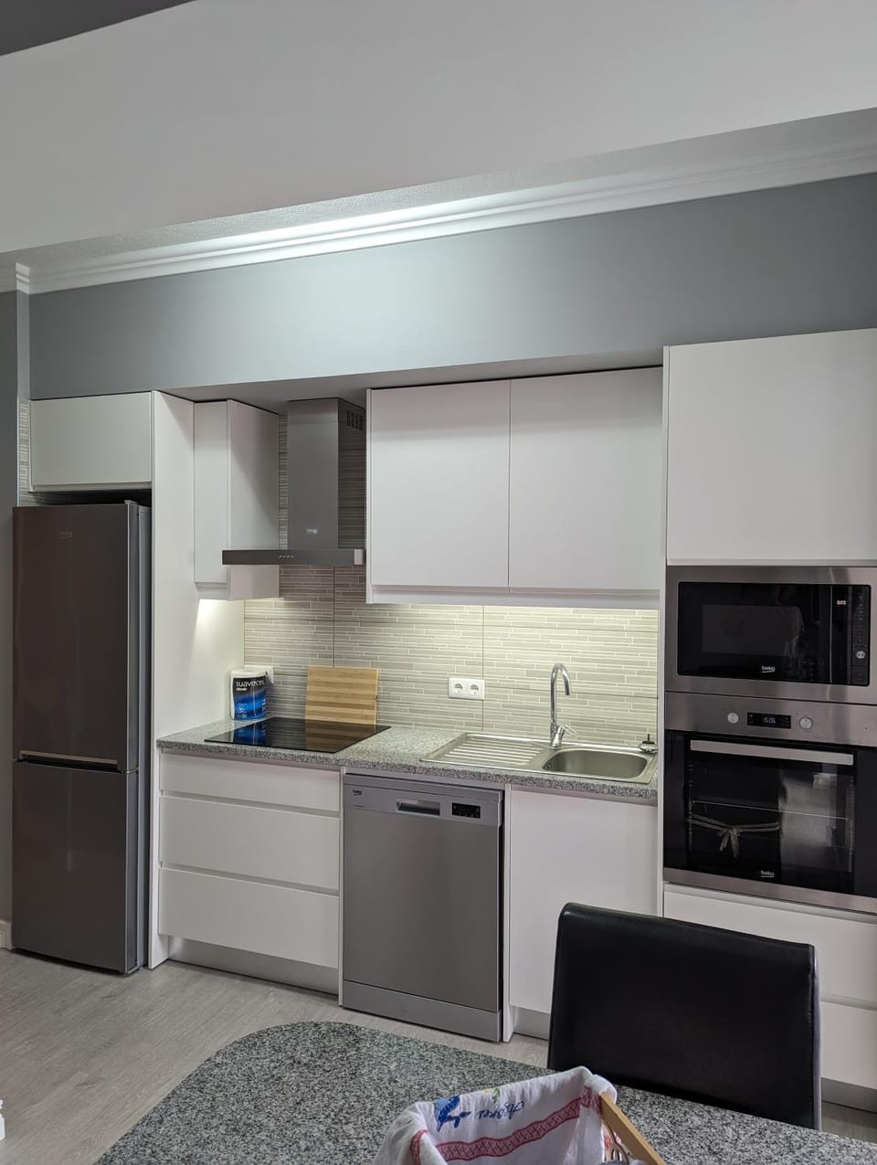 Kitchen or kitchenette