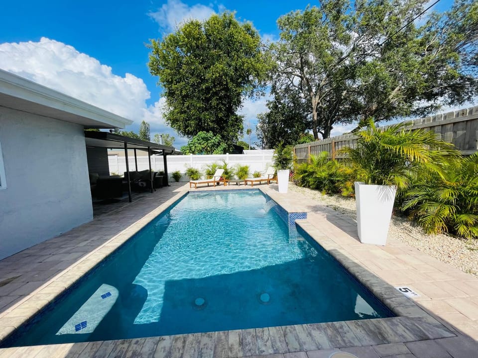 Sarasota Paradise home near Siesta Key Beach House in Sarasota